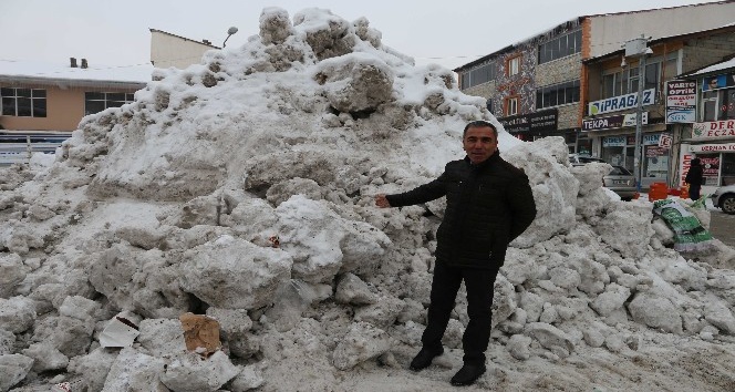 Varto Belediyesinden karla mücadele çalışması