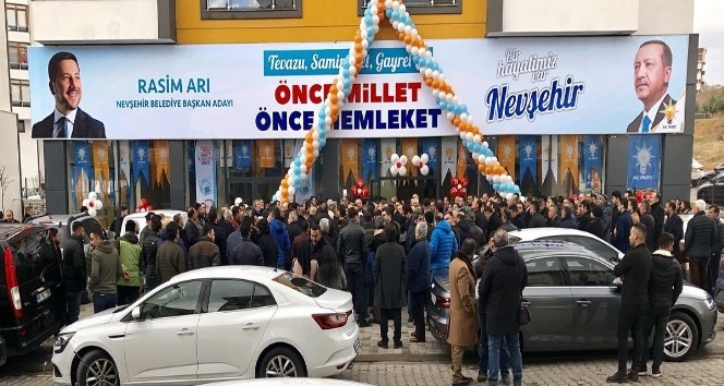 AK Parti Nevşehir’de üçüncü seçim bürosunu açtı