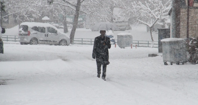 Meteorolojiden yoğun kar, kuvvetli rüzgar ve çığ uyarısı