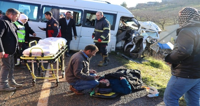 Şanlıurfa’da feci kaza: 2 ölü, 15 yaralı