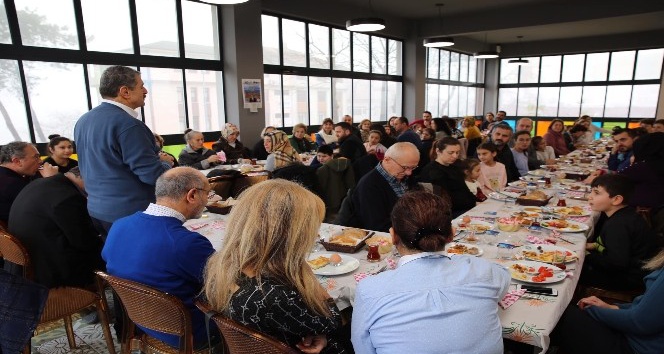 Başkan kursiyerler ve aileleri ile buluştu