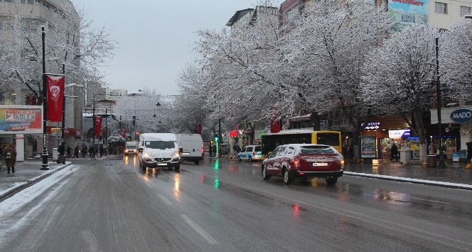 Malatya ‘da kar yağışı etkili  oldu