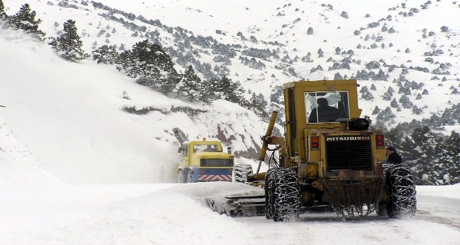 Erzincan’da 279 köy yolu ulaşıma kapandı