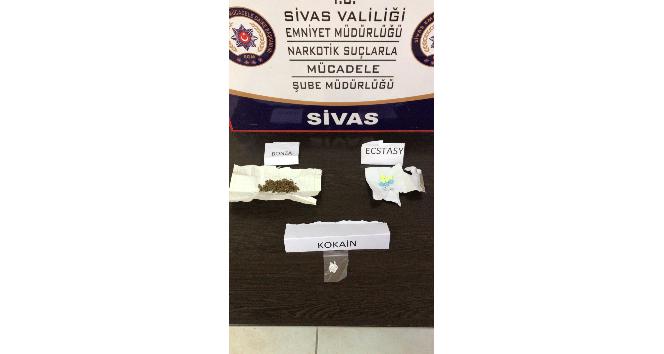Aranan 73 kişi Sivas’ta yakalandı