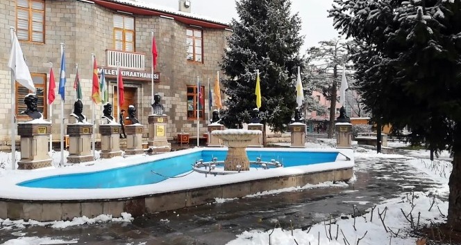 Erzincan’da eğitime kar tatili