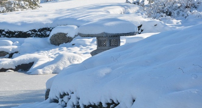 Japon Bahçesi kış manzarası ile büyülüyor