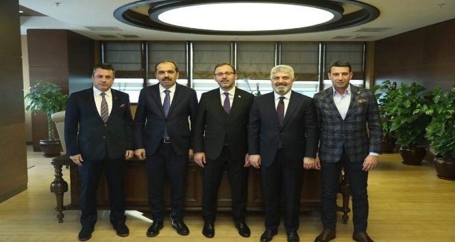 Hekimoğlu Trabzon FK yöneticileri, Bakan Kasapoğlu ile görüştü