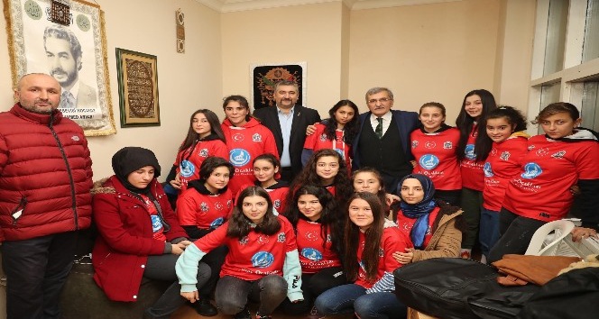 Beykoz Belediye Başkan adayı Aydın’dan vatandaşlara ve derneklere ziyaret