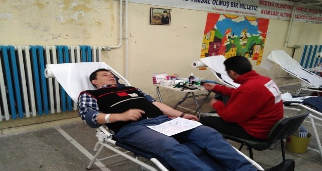 Kan bağışı kampanyasına yoğun ilgi