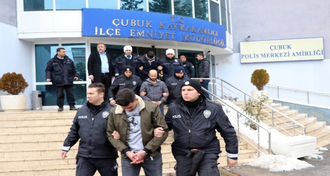 Ankara’da uyuşturucu tacirlerine darbe: 20 gözaltı