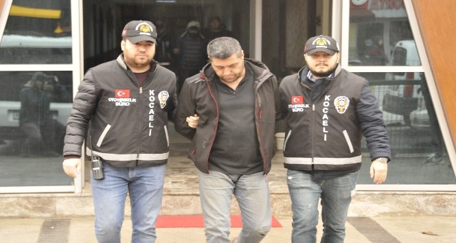 İstanbul’dan çaldıkları kamyonu Kocaeli’de satmaya çalışırken yakalandılar