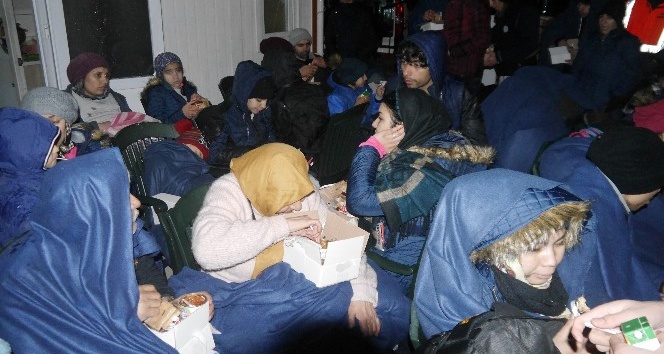 Çanakkale’de 106 mülteci yakalandı