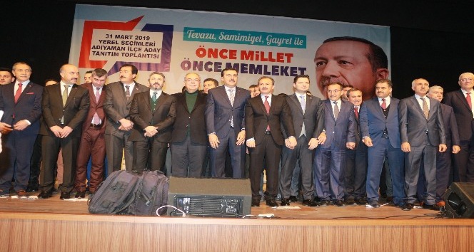 AK Parti Adıyaman’da belediye başkan adaylarını tanıttı