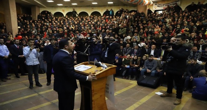 AK Parti’de 10 belediye başkanı aday gösterilmedi