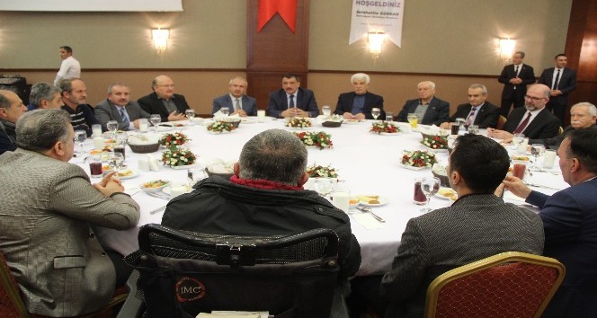 Başkan Gürkan basın mensuplarıyla bir araya geldi