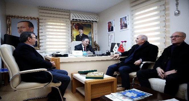 Ümraniye Belediye Başkan adayı Yıldırım’ın hayvan sevgisi