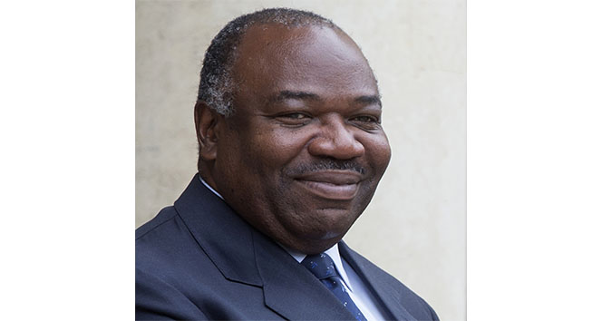 Ali Bongo ülkesine dönüyor