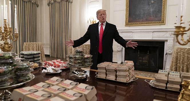 Trump, Beyaz Saray’a 300 hamburger sipariş etti