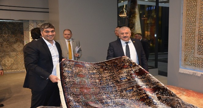 Milletvekili Sermet Atay Domotex Hannover Fuarını ziyaret etti