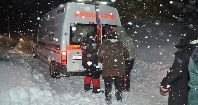 Tunceli’de kar ve tipiye yakalanan 301 kişi kurtarıldı
