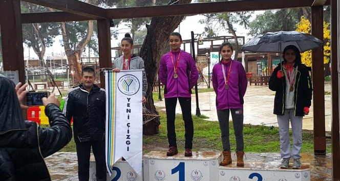 Simavlı atlet Antalya’da Türkiye şampiyonu oldu