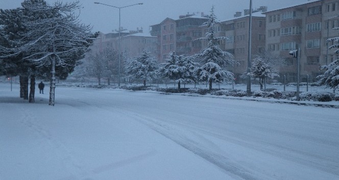 Nevşehir’de kar kalınlığı 29 santime ulaştı