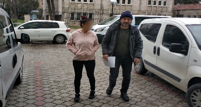 17 yaşındaki kızı erkeklere pazarlayan kadına gözaltı
