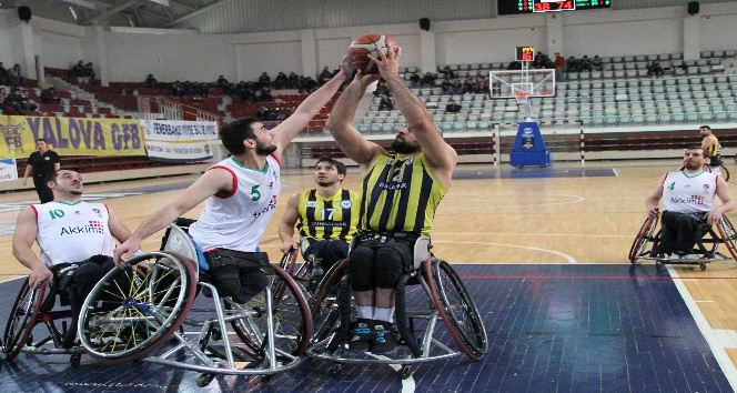 Fenerbahçe’nin Yalova’da yüzü güldü