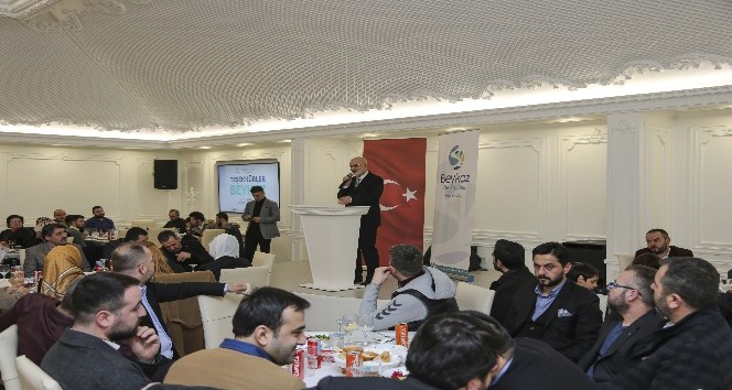 Beykoz Belediye Başkanı Yücel Çelikbilek veda yemeğinde konuştu: