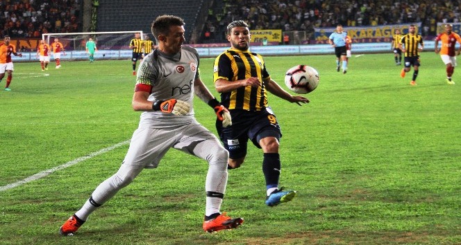 Galatasaray ikinci yarının perdesini Ankaragücü ile açıyor