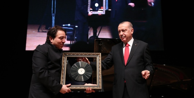 Cumhurbaşkanı Erdoğan, Fazıl Say konserine katıldı! Fazıl Say Kimdir? Kaç yaşında ve nereli?