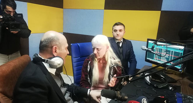 Bakan Soylu, Kızıltepe&#039;de radyo programına katıldı