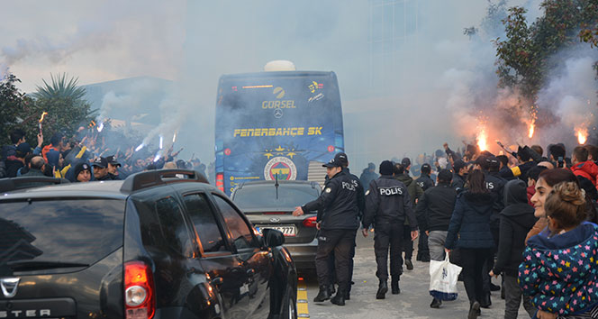 Fenerbahçe’ye Bursa’da taraftar morali