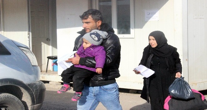 Suriyeliler bir daha dönmemek üzere ülkelerine gidiyor
