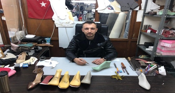 24 yaşında kendi markasını kurdu