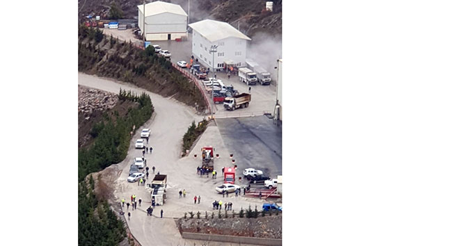 Balıkesir’de trafik kazası: 1 ölü, 19 yaralı