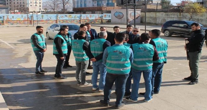 Cizre’de yükümlüler, cezalarını okullarda çalışarak yerine getiriyor