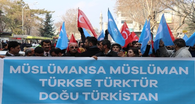 Malatya’da ‘Doğu Türkistan’a destek’ yürüyüşü