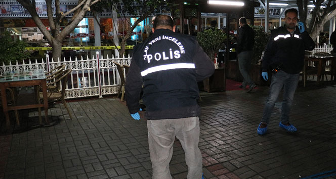 AK Parti'li baÅkan adayÄ±na bÄ±Ã§aklÄ± saldÄ±rÄ±