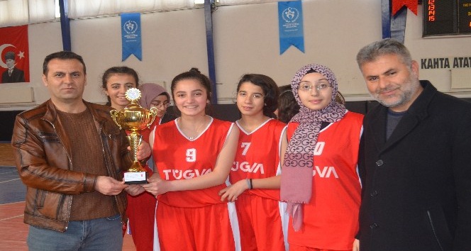 Kahta Kubilay Ortaokulu Adıyaman’ı temsil edecek