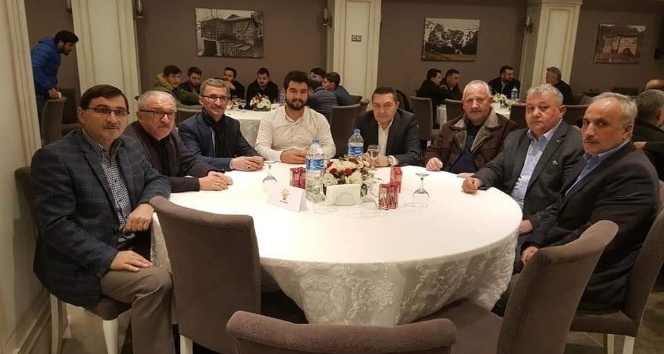 AK Parti Piraziz Teşkilatı ,dayanışma ve istişare toplantısında bir araya geldi