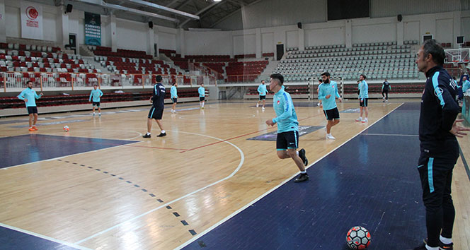 Futsal Milli Takımı Yalova’da kampa girdi