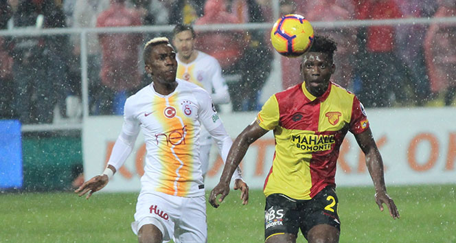 Galatasaray, İzmir&#039;de tek golle kazandı | Göztepe - Galatasaray kaç kaç?