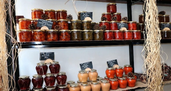 Yozgat’ta ev yapımı reçellere ilgi arttı