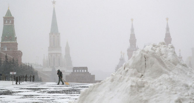 Moskova’da son 70 yılın kar rekoru