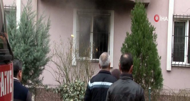 Başakşehir’de ‘sigara izmariti’ yangın çıkardı: 1 ölü