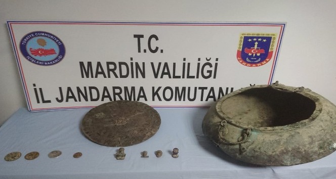 Mardin’de tarihi eser kaçakçılarına operasyon