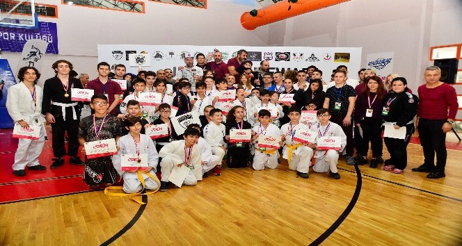 Jujitsu Newaza Açık Kulüpler Turnuvası Beylikdüzü’nde yapıldı