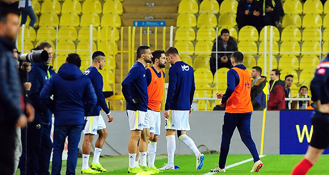 Fenerbahçeli futbolculara tepki