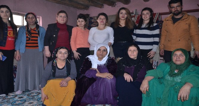 Unutulmaya yüz tutmuş Jirki kilimlerine genç kızlar sahip çıktı